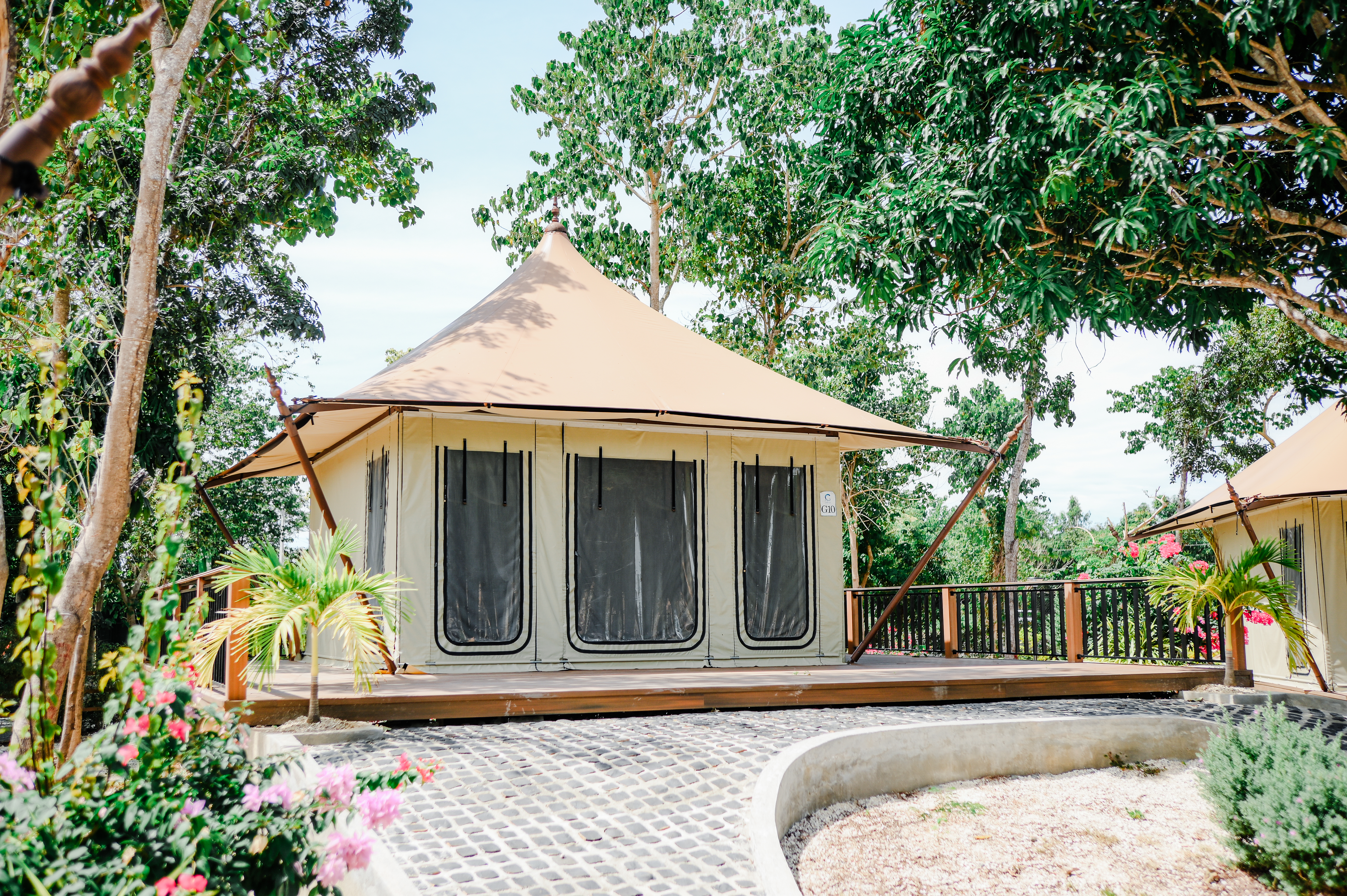 LasCalas Hilltop Villa 1